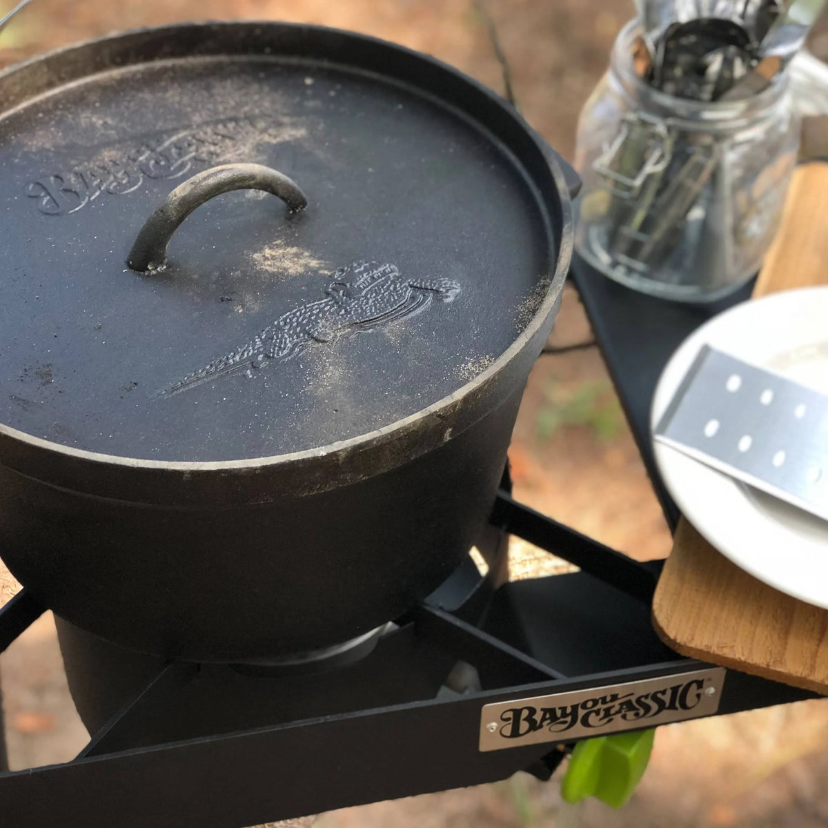 Cast Iron 14 Quart Dutch Oven with Basket S3329