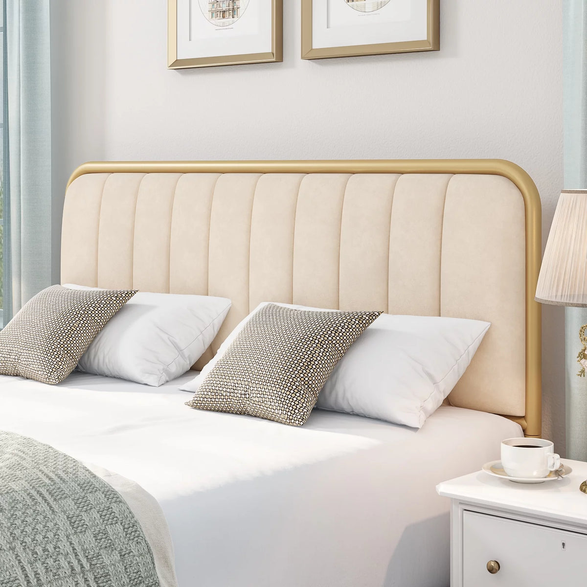 Queen Size Tufted Upholstered Bed Frame J217153