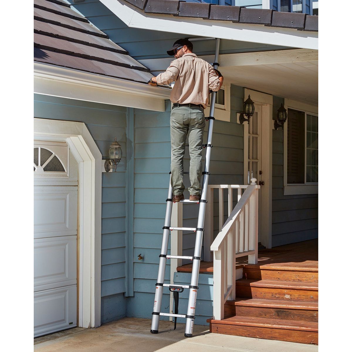 14 ft. 250 lb. Portable Telescoping Ladder J14596