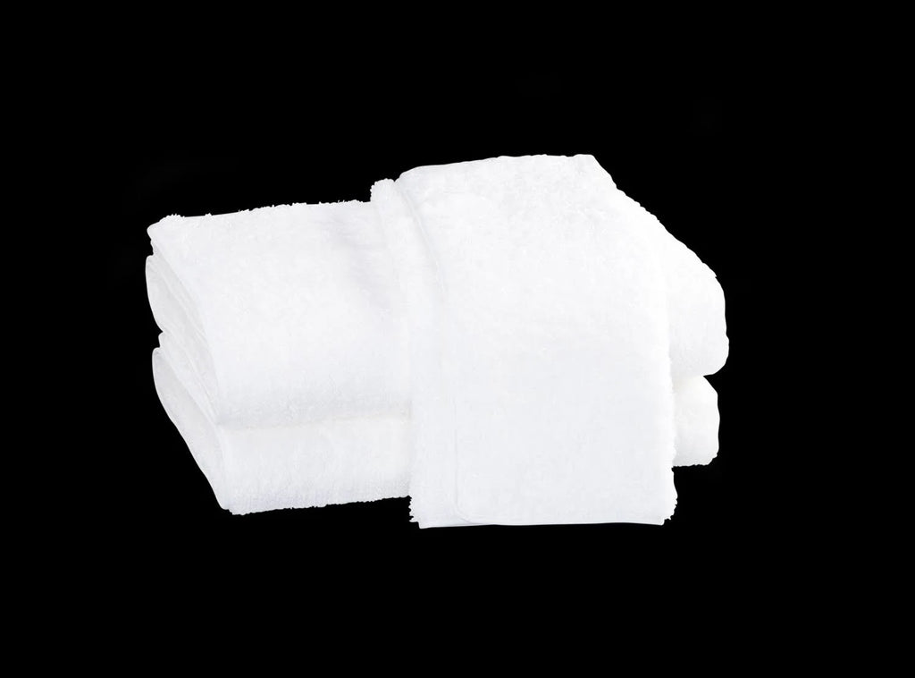 White Quilted Tub Mat G7218
