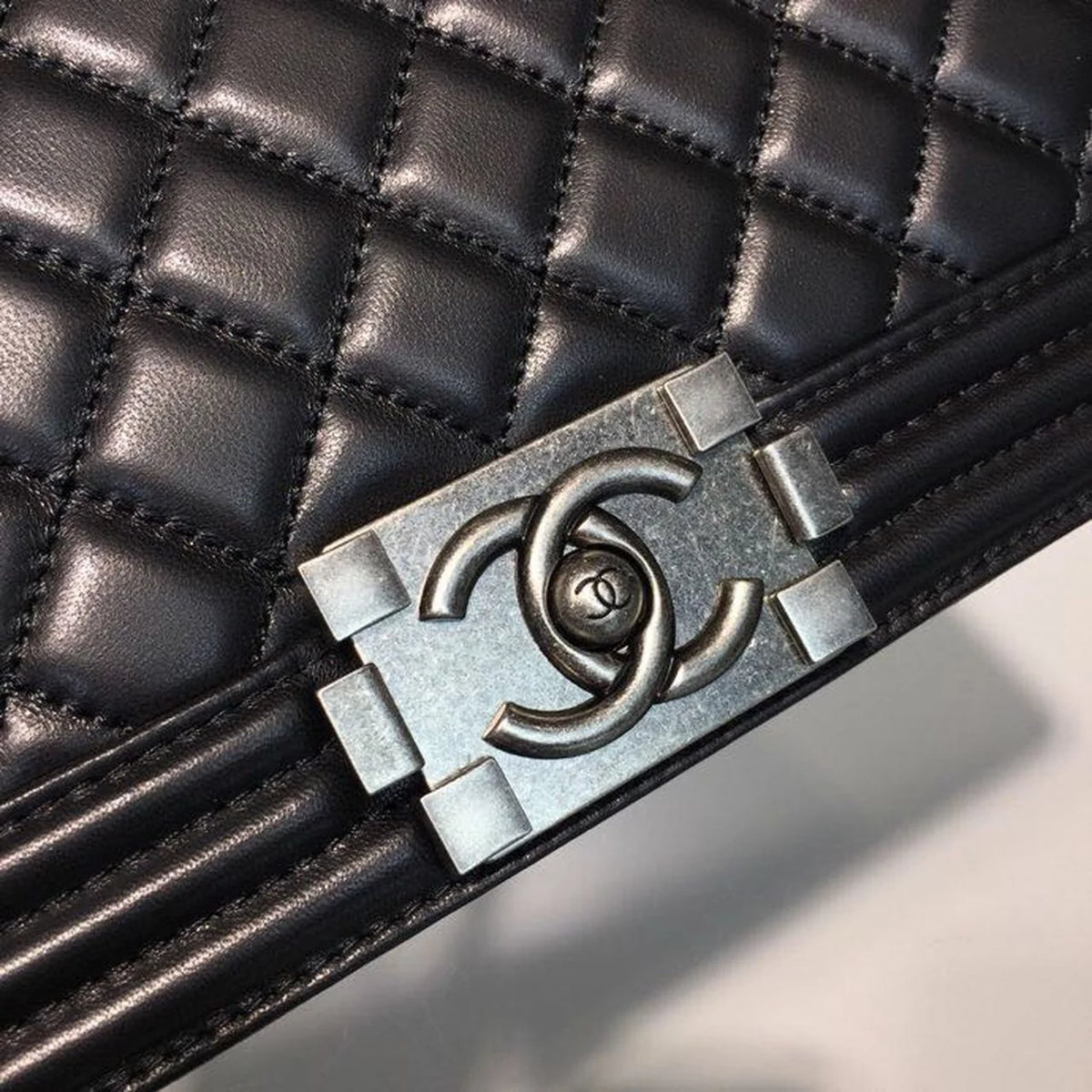Black Shoulder And Crossbody Handbag W997