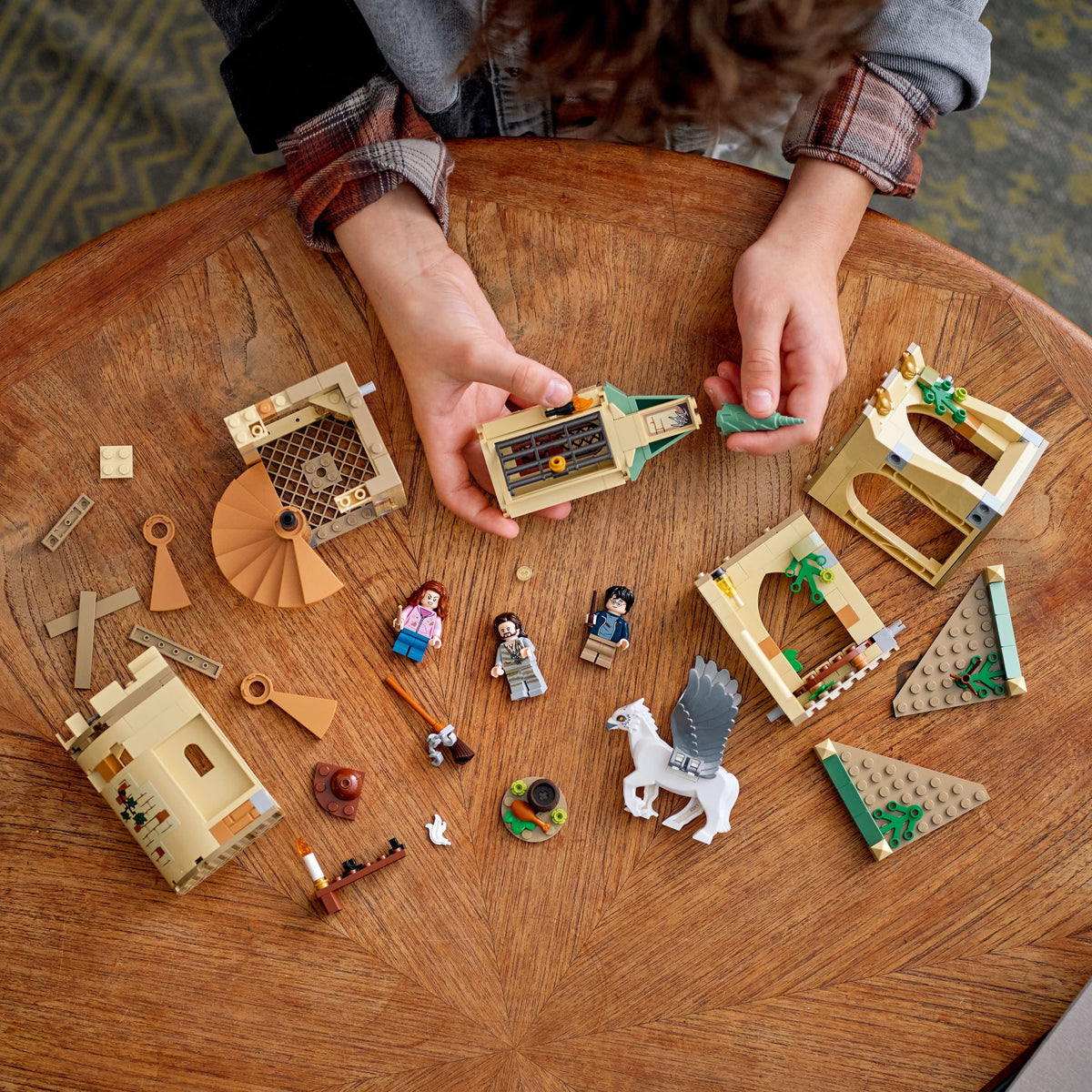 Castle Tower Toy with Hippogriff Figure and Prison Cell I453