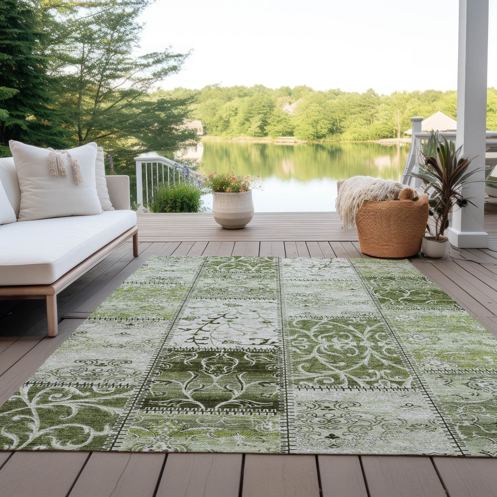 Green 9' x 12' Indoor Outdoor Area Rug Y657677