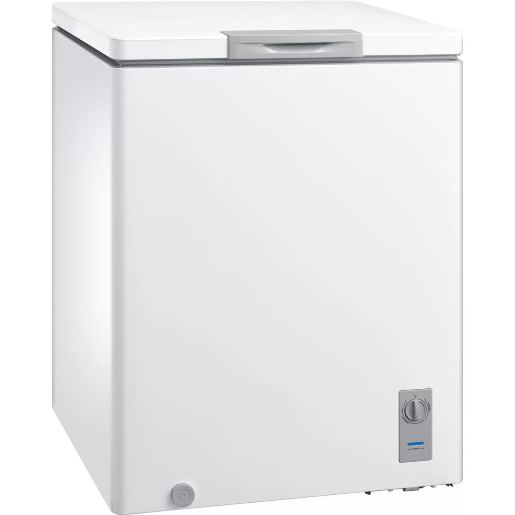 5.0-Cu. Ft. Chest Freezer White Y7697