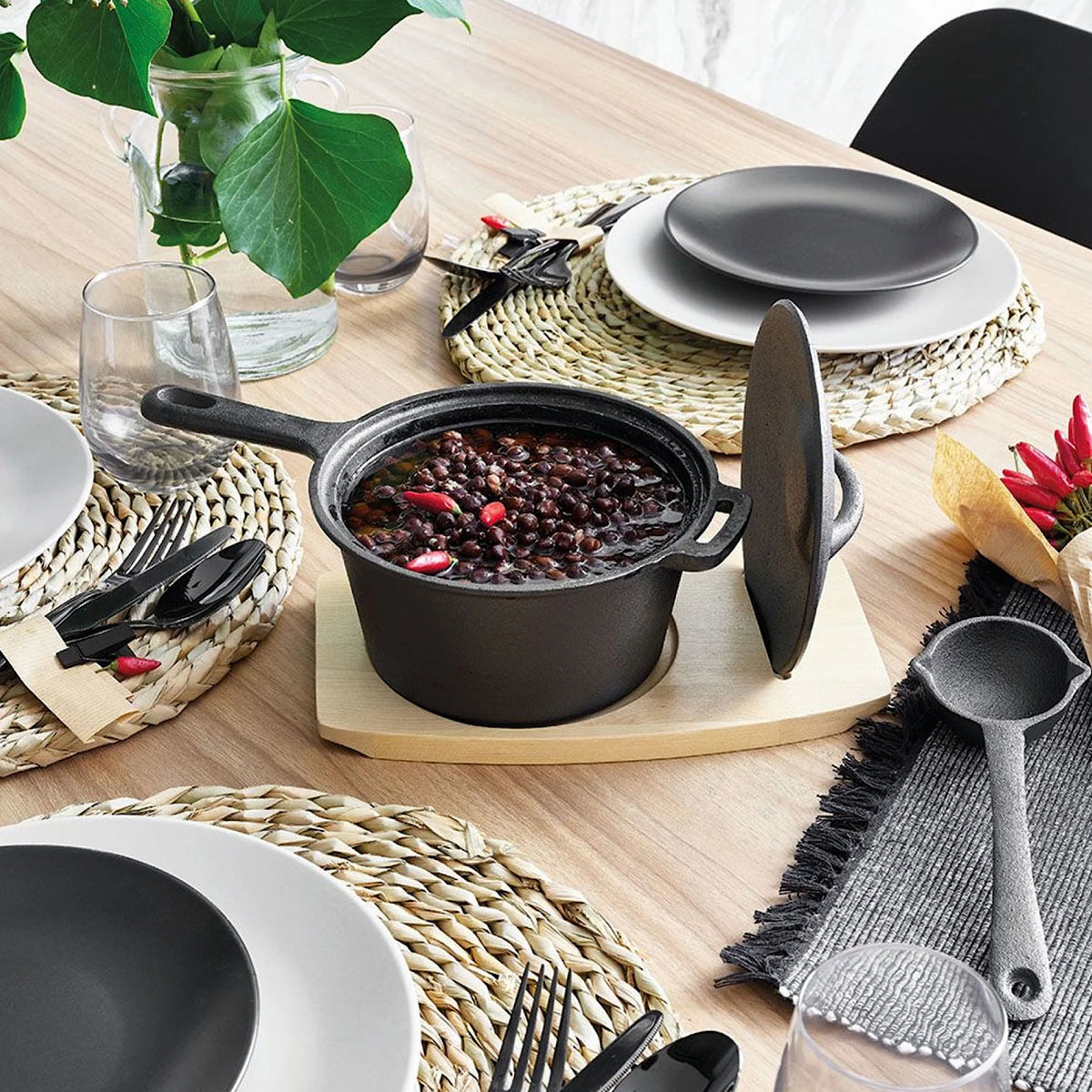 Cast Iron Casserole 18cm with Wood Base K649860