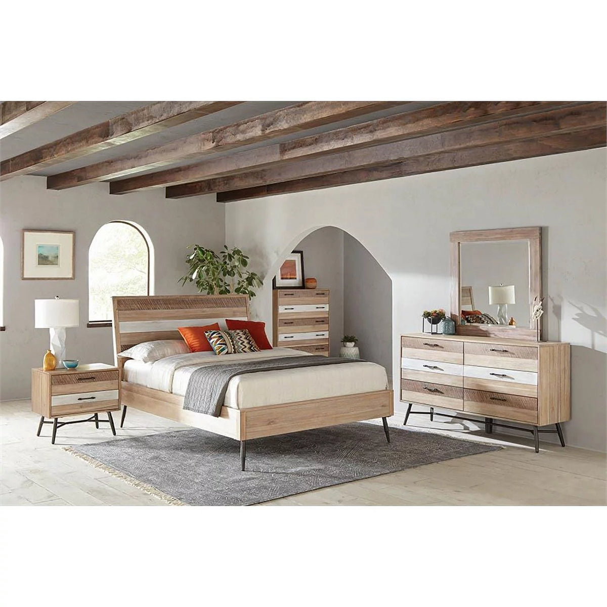 5-piece Brown Wood Queen Bedroom Set P629