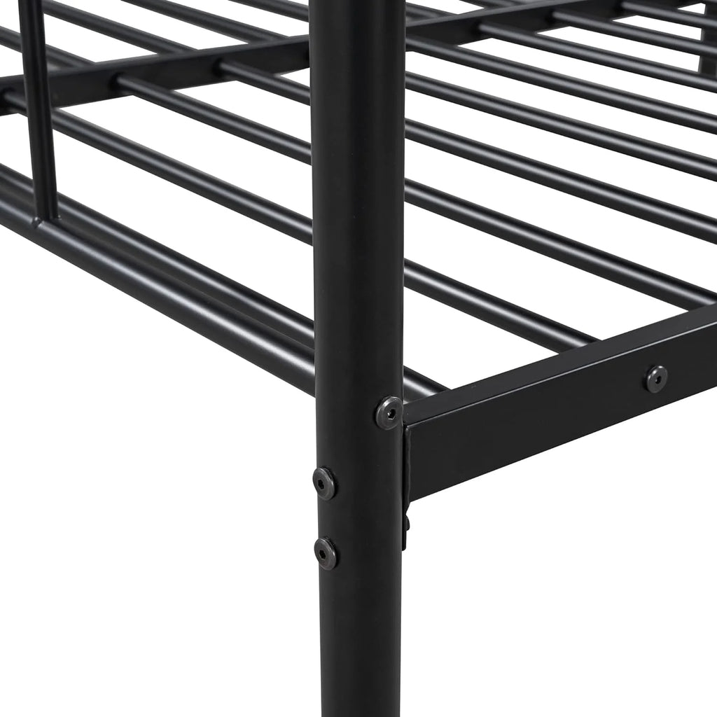 Full Size Metal Daybed with Twin Size Adjustable Trundle Z8957